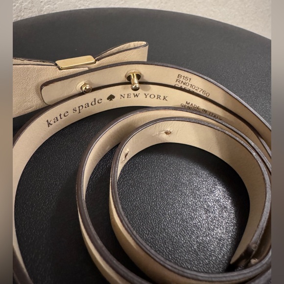Kate Spade Ribbon Bow Buckle Belt with Gold Accent Size Small - Picture 2 of 6